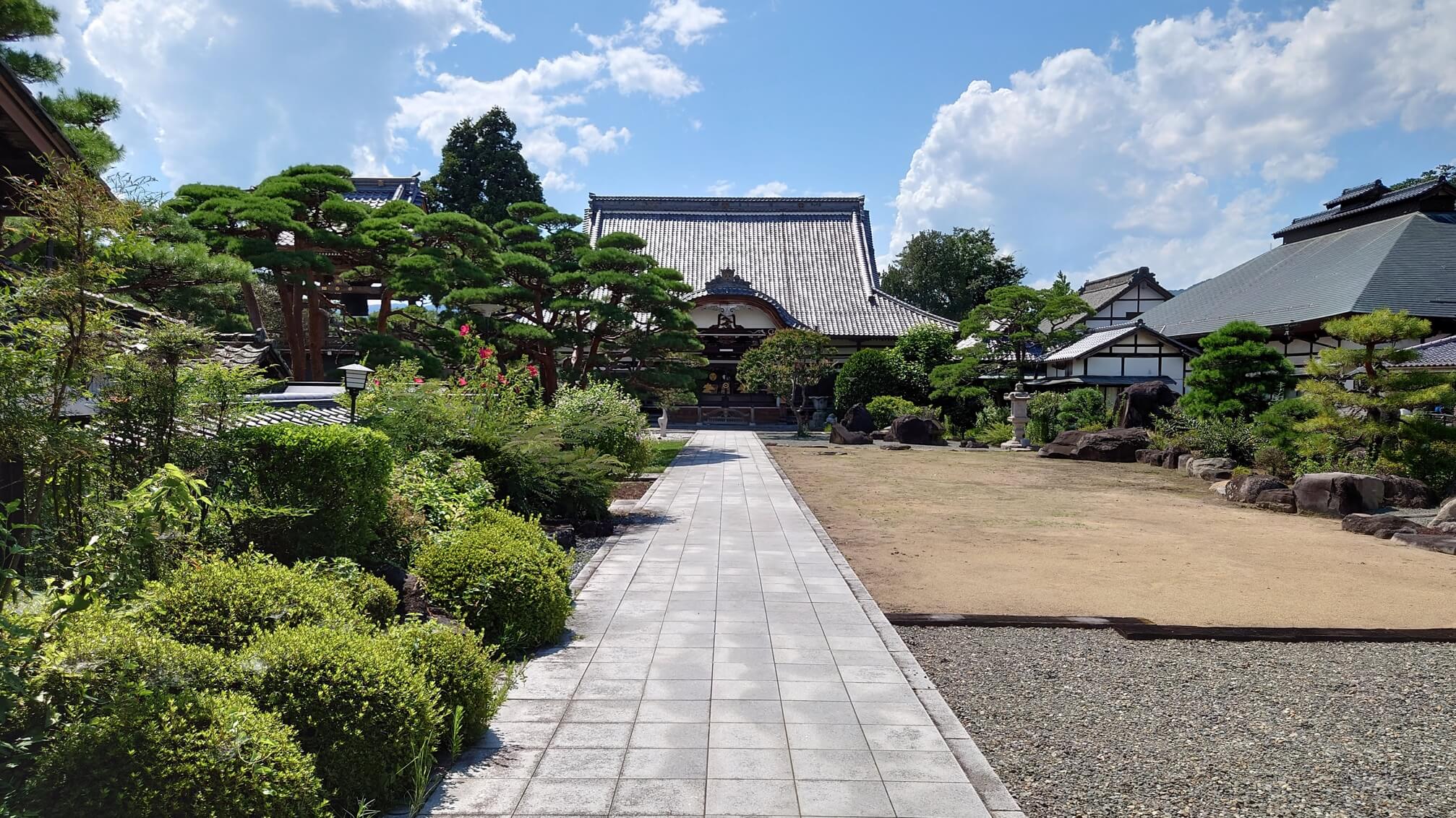 芳泉寺